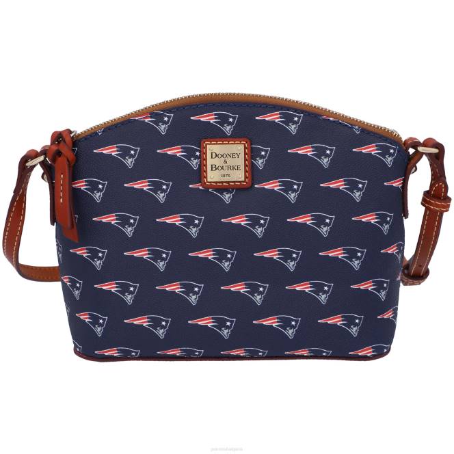 аксесоари Patriots Jersey dooney & bourke signature suki crossbody със средна китка Жени T8TH2154